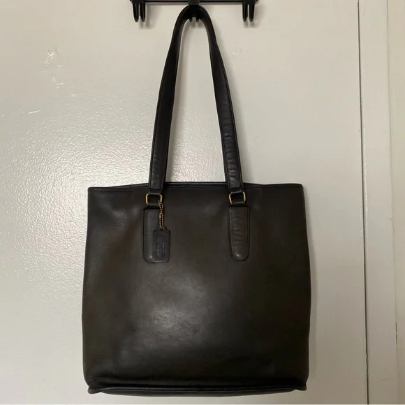 Vintage Coach Zipper Tote Navy Leather No. 9785 Made in NYC - Picture 2 of 14